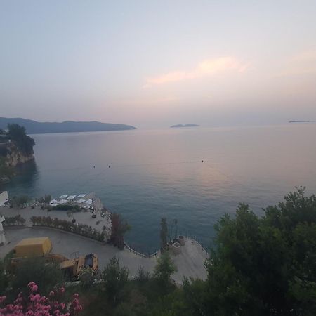 Deni Sea View Apartment Vlore Exterior photo