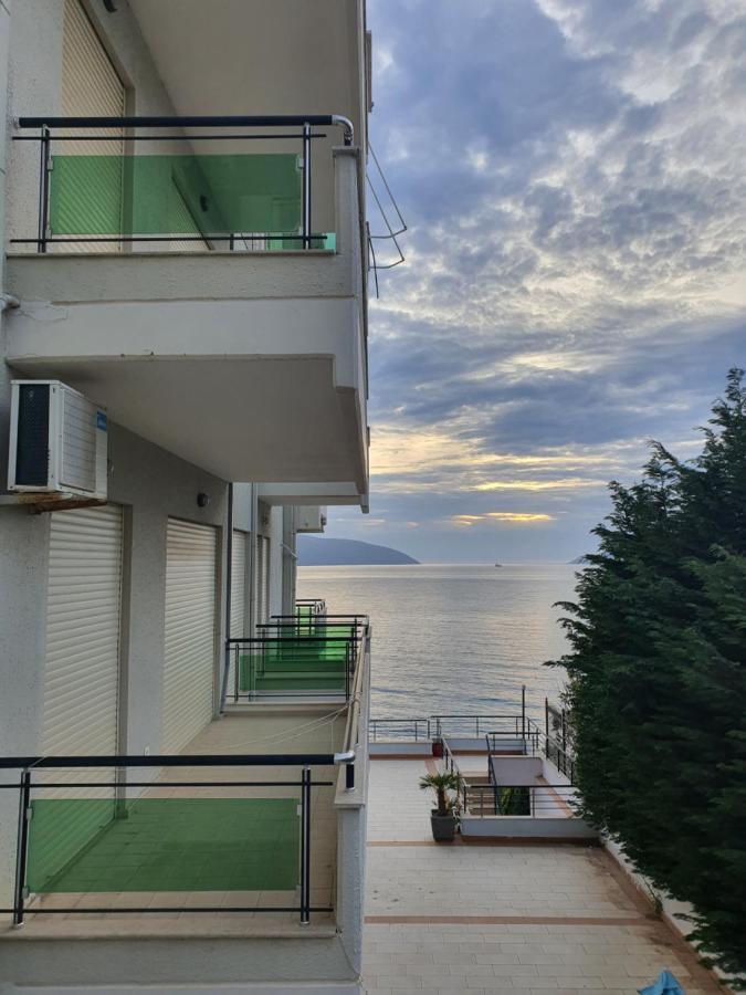 Deni Sea View Apartment Vlore Exterior photo