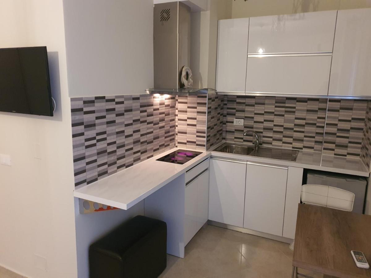 Deni Sea View Apartment Vlore Exterior photo