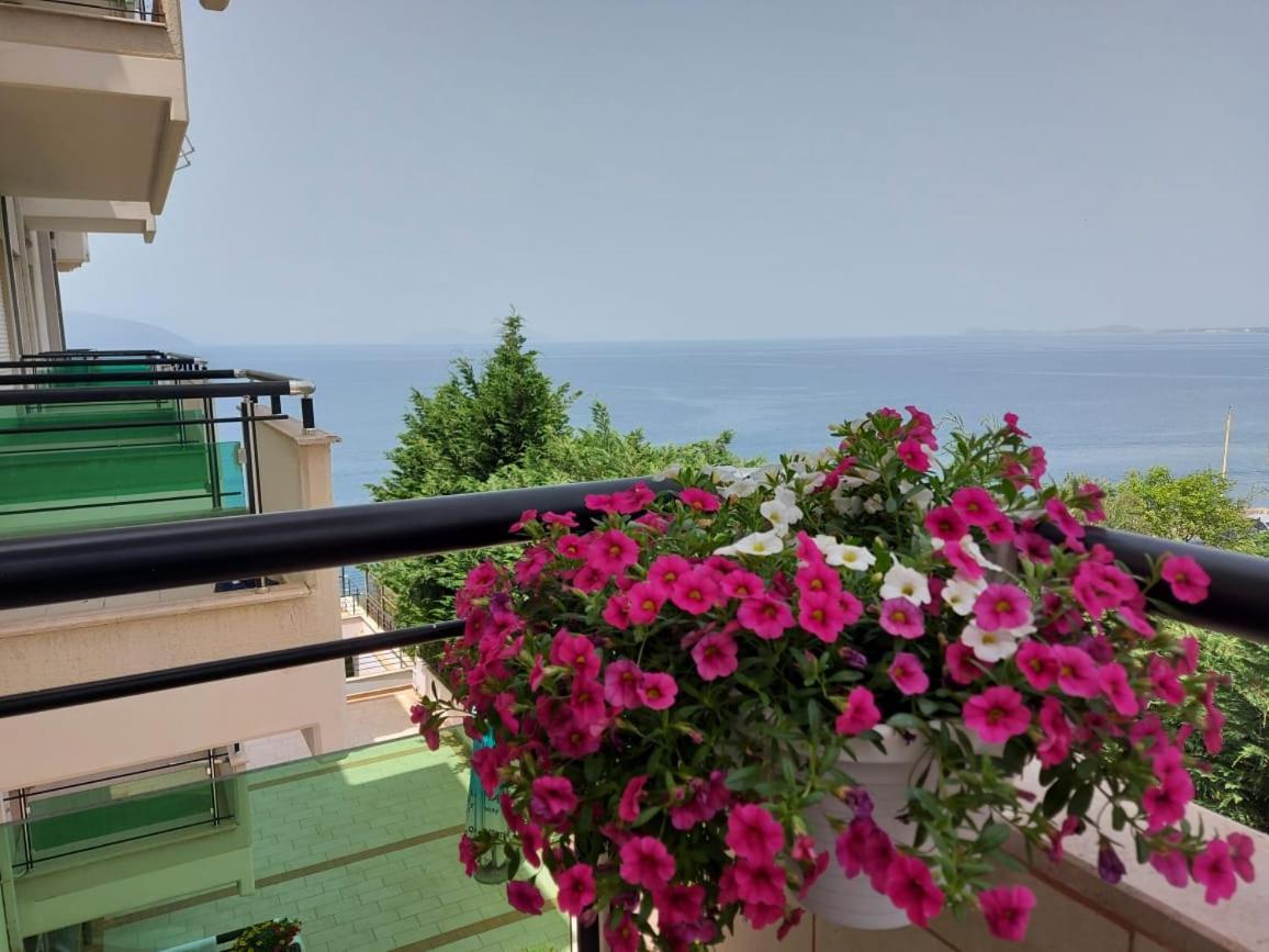 Deni Sea View Apartment Vlore Exterior photo