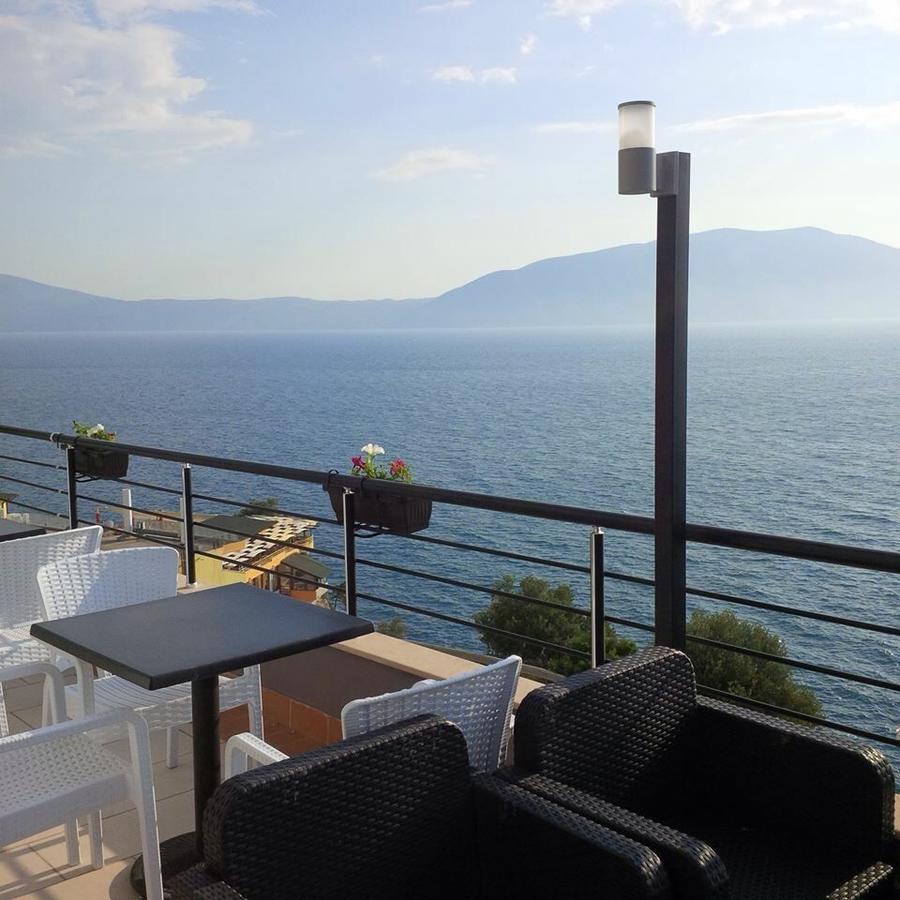 Deni Sea View Apartment Vlore Exterior photo
